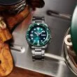 Stilrent Seiko 5 Sports ur med mineralglas og maskulint design

