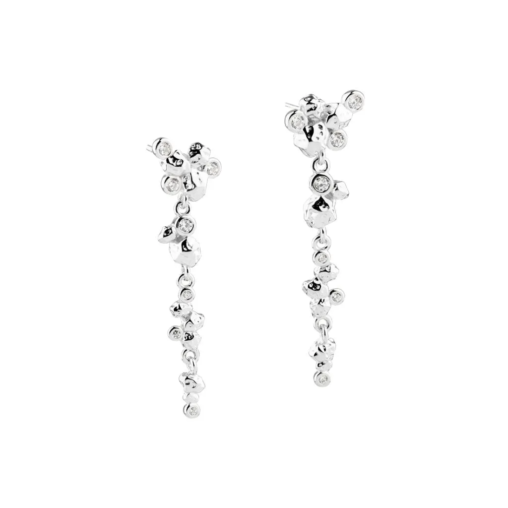 Aqua Dulce Darling Rock Big ørestikker i sølv – luksuriøse smykker til kvinder