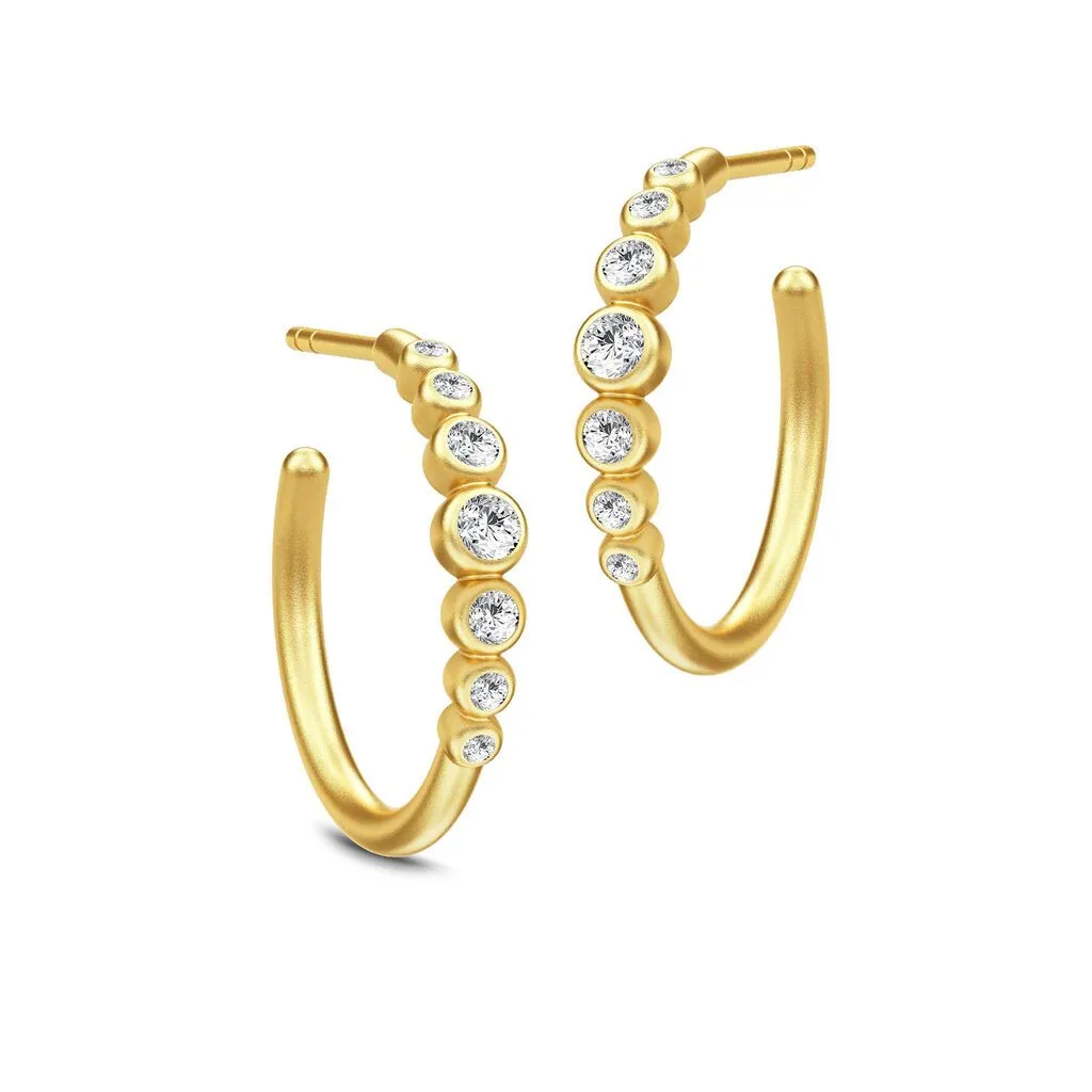 Julie Sandlau Grace Hoops Øreringe - Guldfarvet Sølv